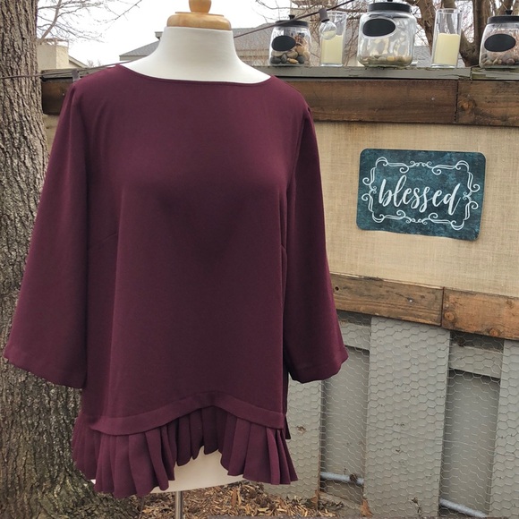 3/$30 J Jill Pinot blouse 3/4 sleeve with ruffle - Picture 1 of 7
